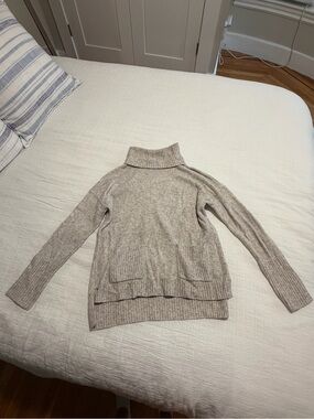 Cynthia Rowley Heathered Taupe Turtleneck Sweater